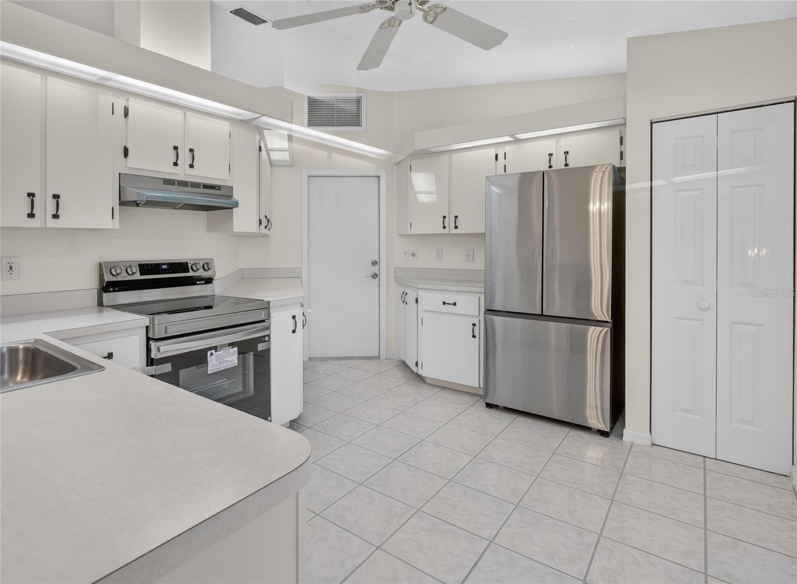 Single Family Residence at 8170 SW 117TH LOOP, OCALA, photo 17 of 37