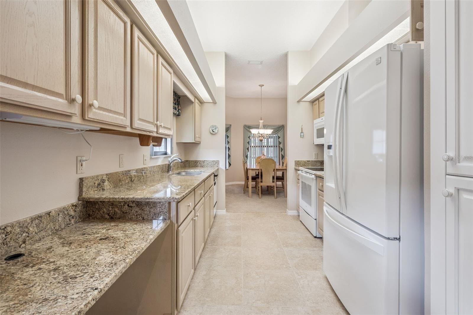 Kitchen - 461 BAYTREE BLVD, TAVARES