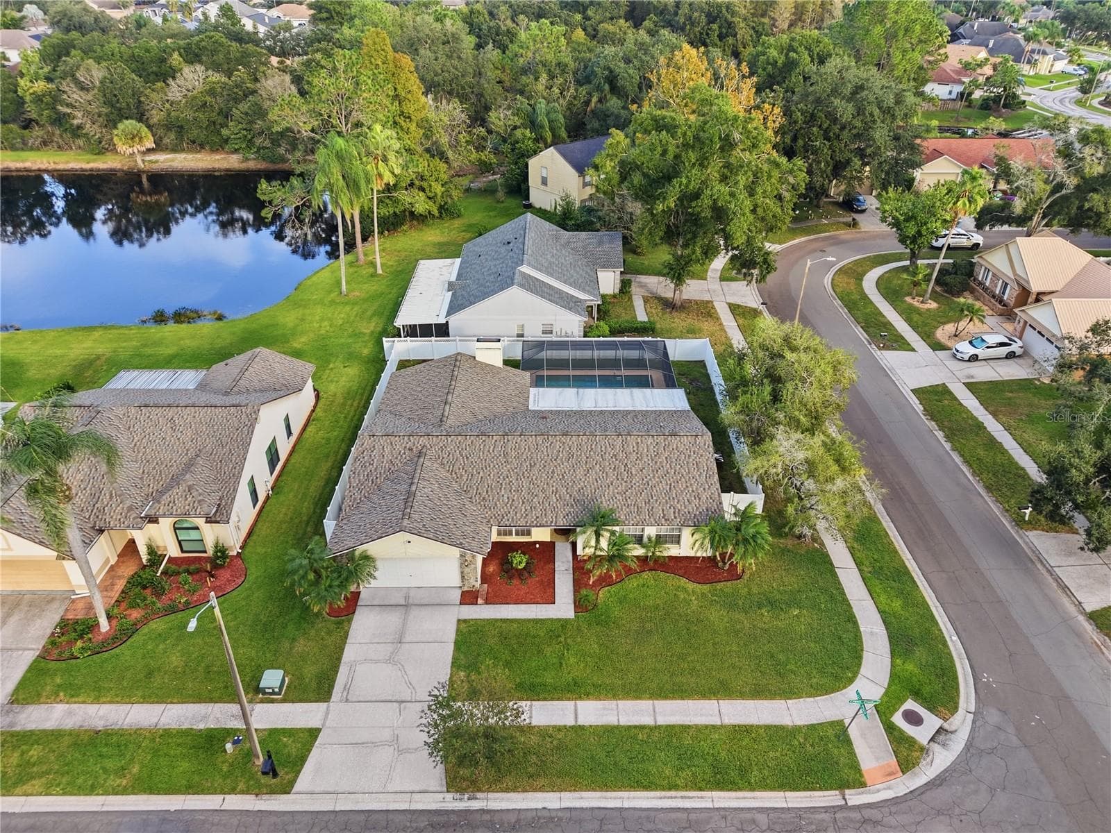 Single Family Residence at 9801 CREEK CROSS ST, TAMPA, photo 3 of 22