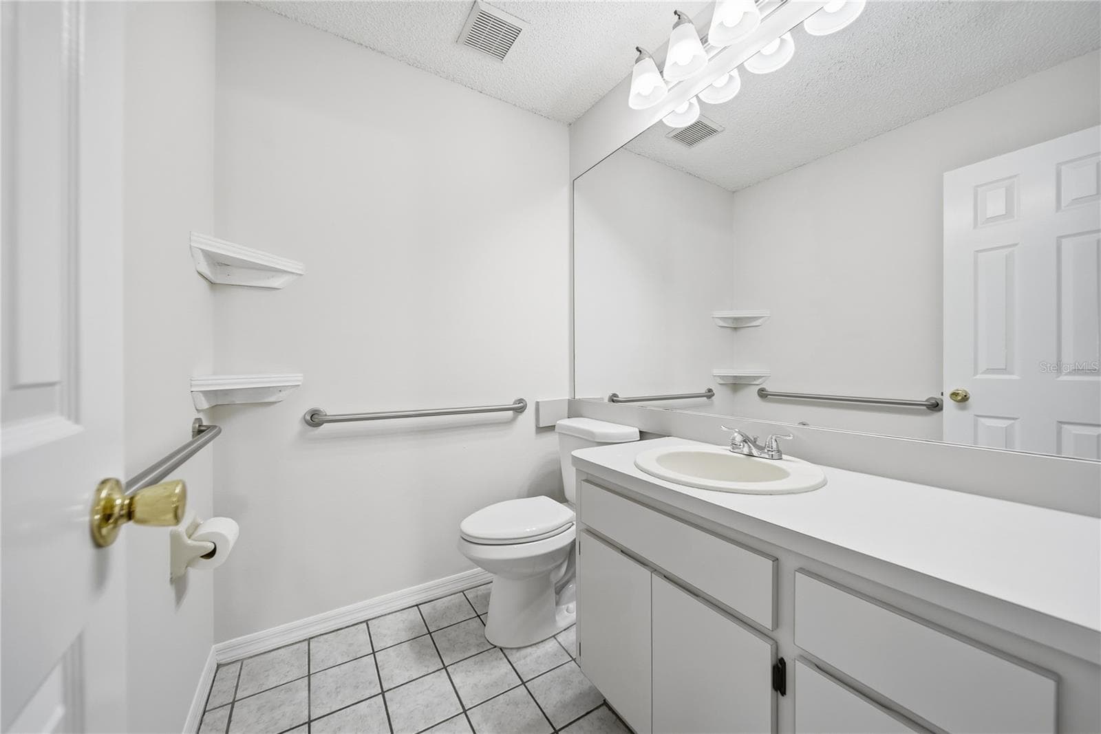 Half Bathroom - 9801 CREEK CROSS ST, TAMPA