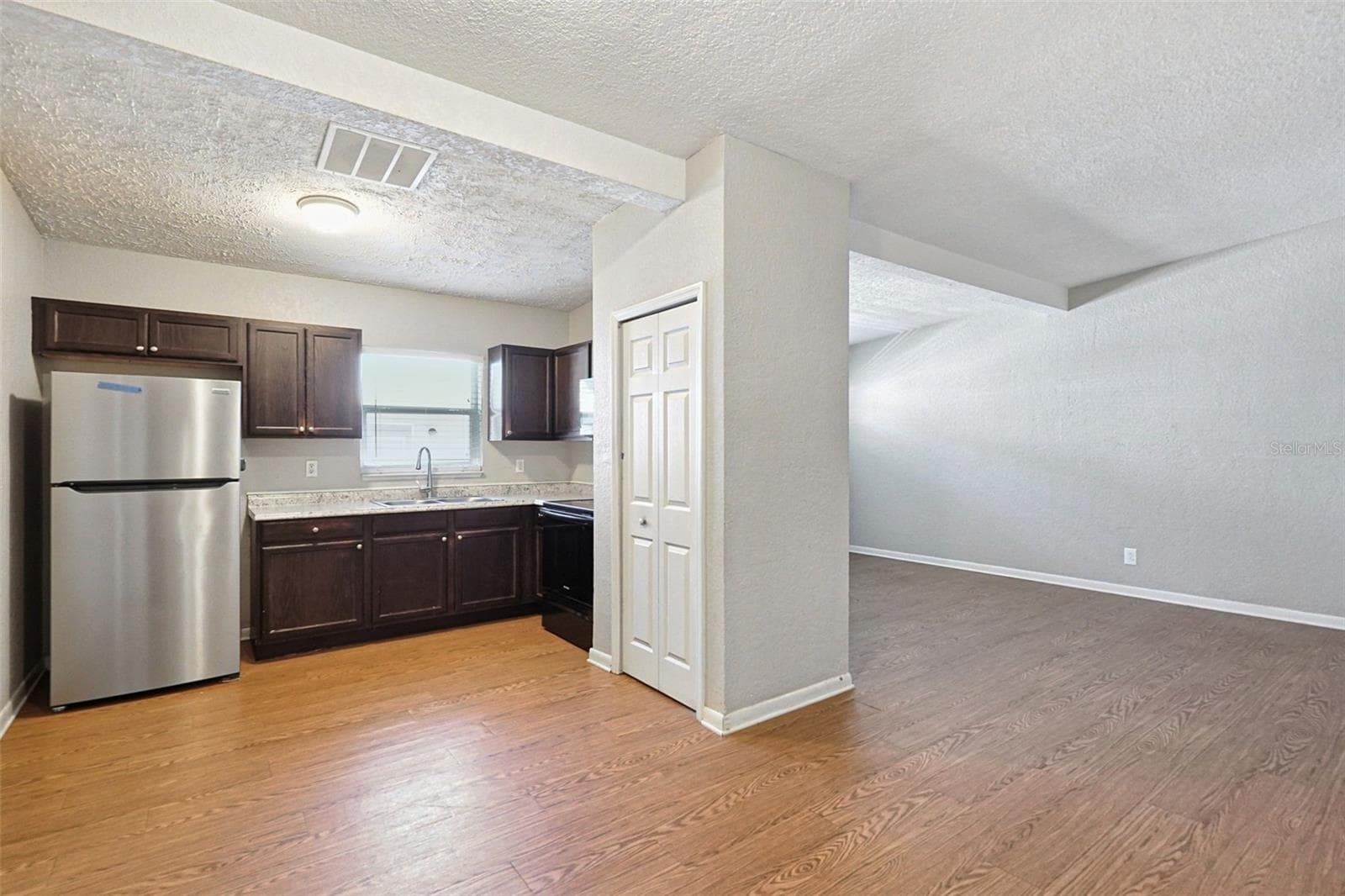 Single Family Residence at 804 68TH AVE W, BRADENTON, photo 9 of 27