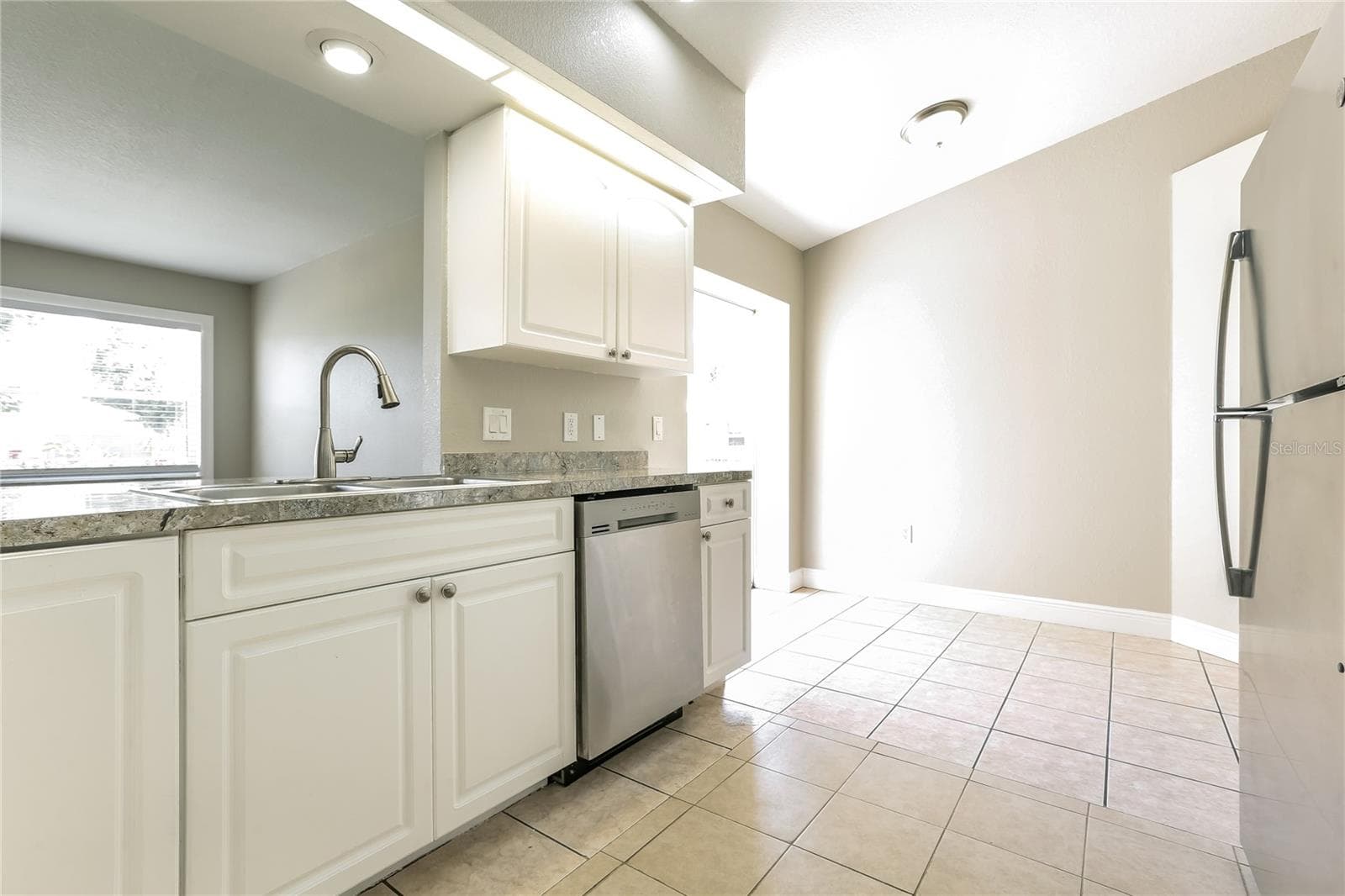 Single Family Residence at 4129 TARGEE AVE, NORTH PORT, photo 5 of 19