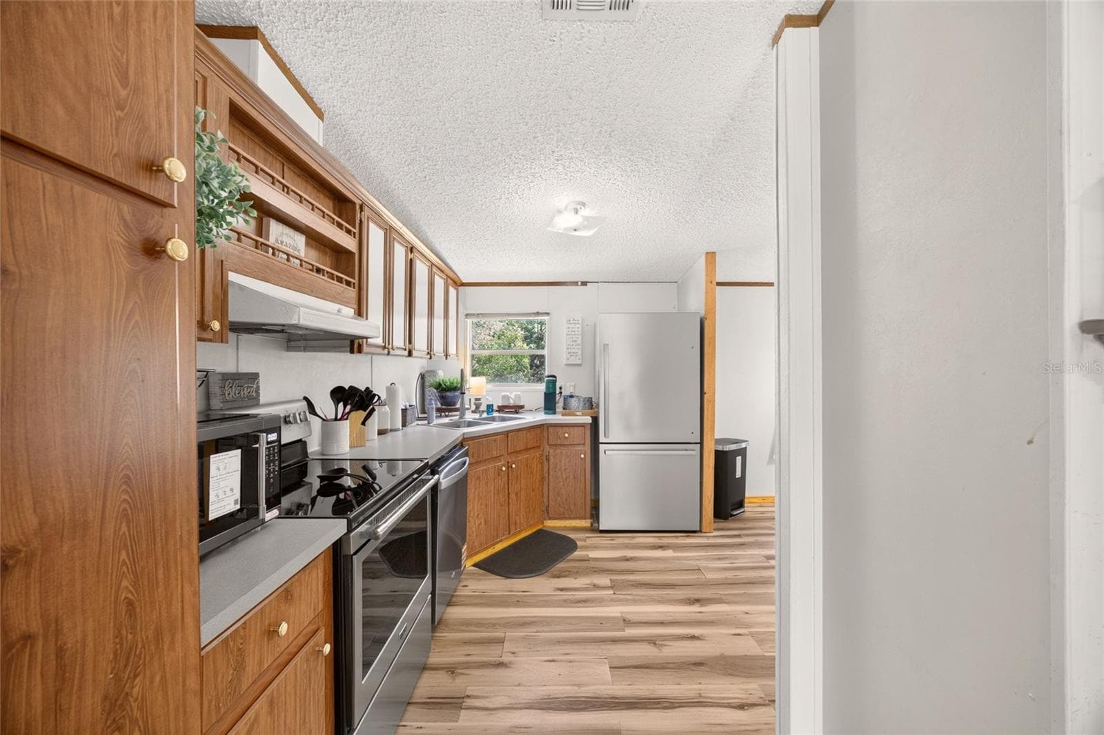 Manufactured Home at 13445 NE 217TH CT, SALT SPRINGS, photo 18 of 68