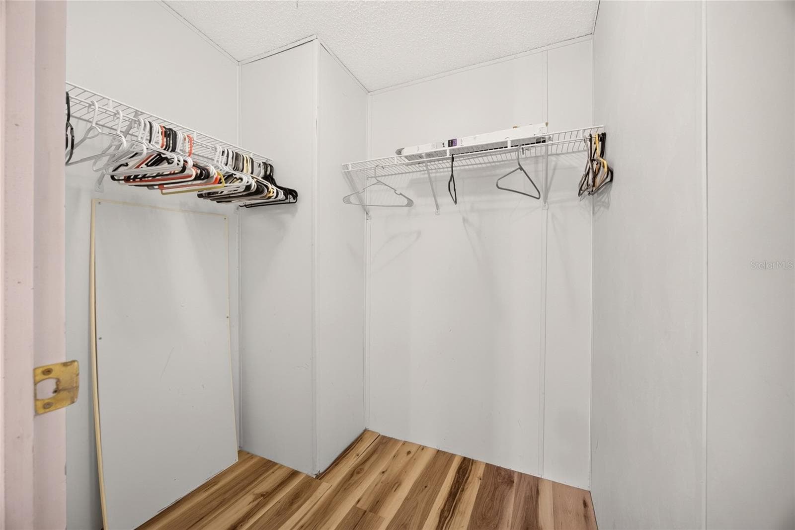 Manufactured Home at 13445 NE 217TH CT, SALT SPRINGS, photo 31 of 68