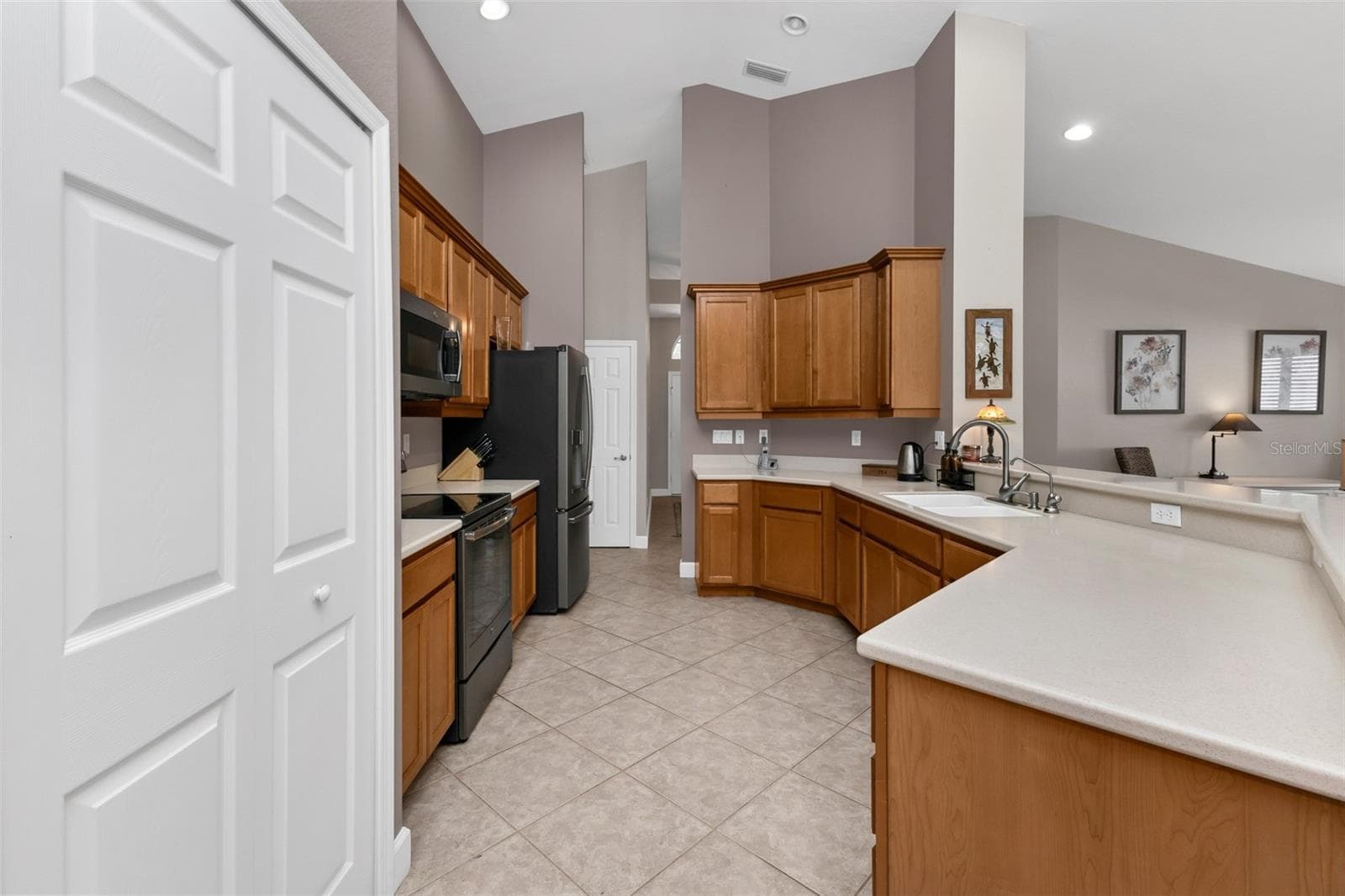 Single Family Residence at 14394 SILVER LAKES CIR, PORT CHARLOTTE, photo 14 of 67
