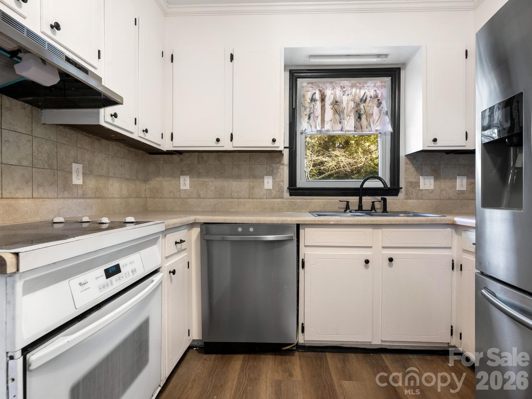 Kitchen - 1100 Dark Wood Court, Matthews