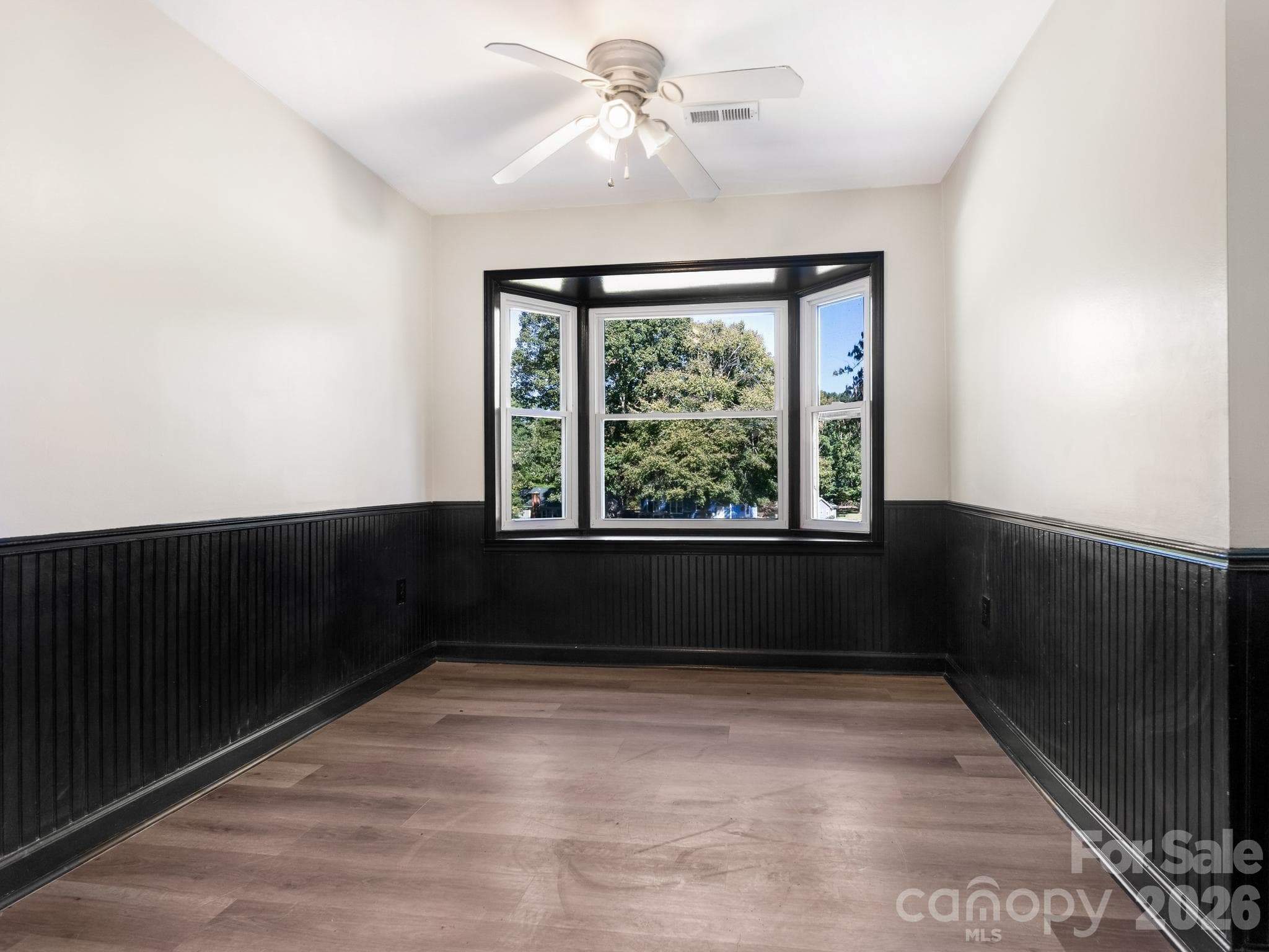 Breakfast area - 1100 Dark Wood Court, Matthews