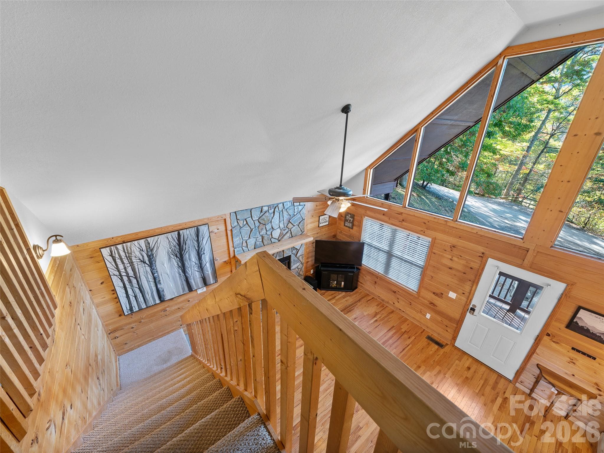 Single Family Residence at 57 S Pinnacle Drive, Burnsville, photo 19 of 48