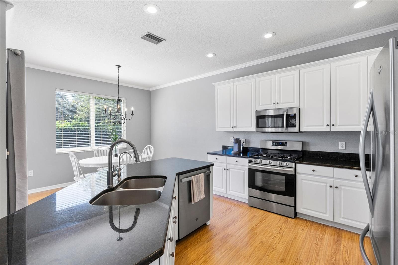 Single Family Residence at 6020 MARTINGLADE PL, LITHIA, photo 23 of 75
