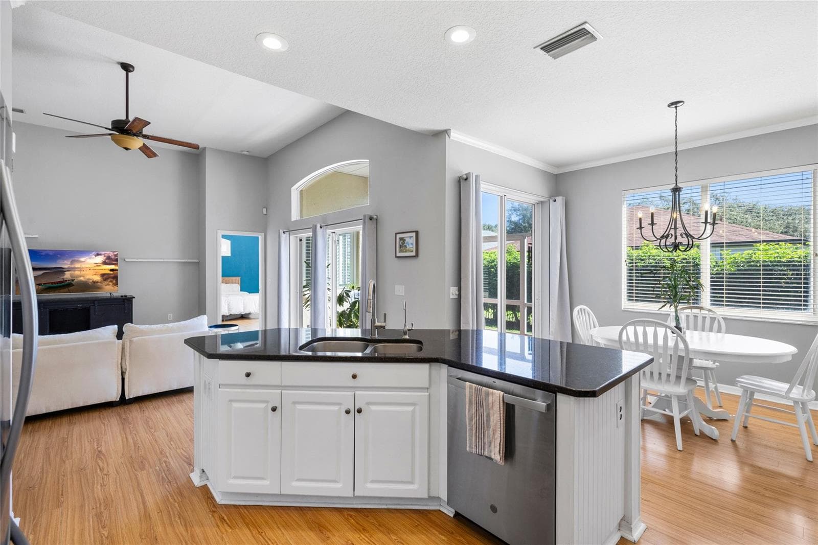 Single Family Residence at 6020 MARTINGLADE PL, LITHIA, photo 24 of 75