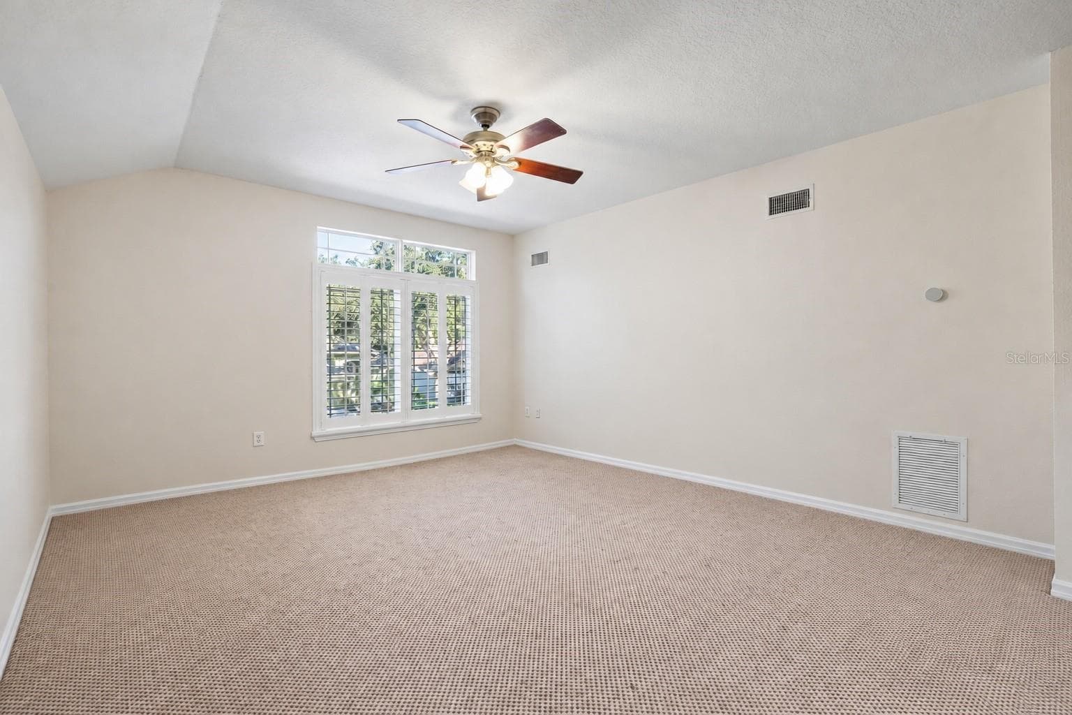 Upstairs bonus room - 6020 MARTINGLADE PL, LITHIA