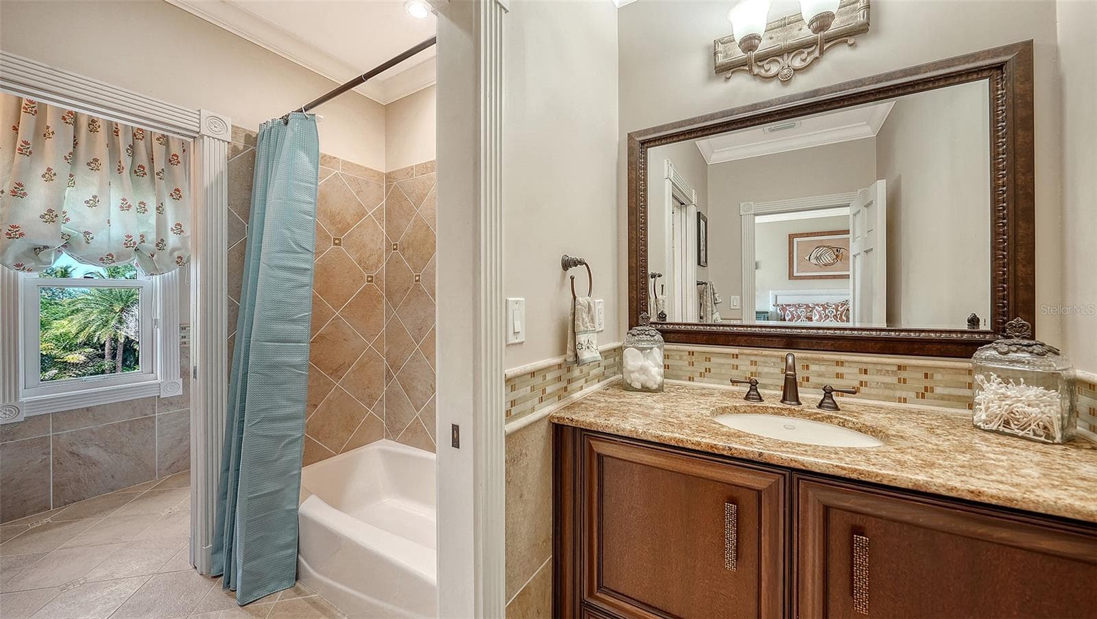 Single Family Residence at 1240 HILLVIEW DR, SARASOTA, photo 34 of 55