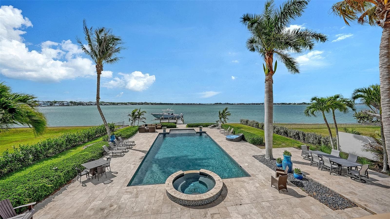 Single Family Residence at 1240 HILLVIEW DR, SARASOTA, photo 41 of 55