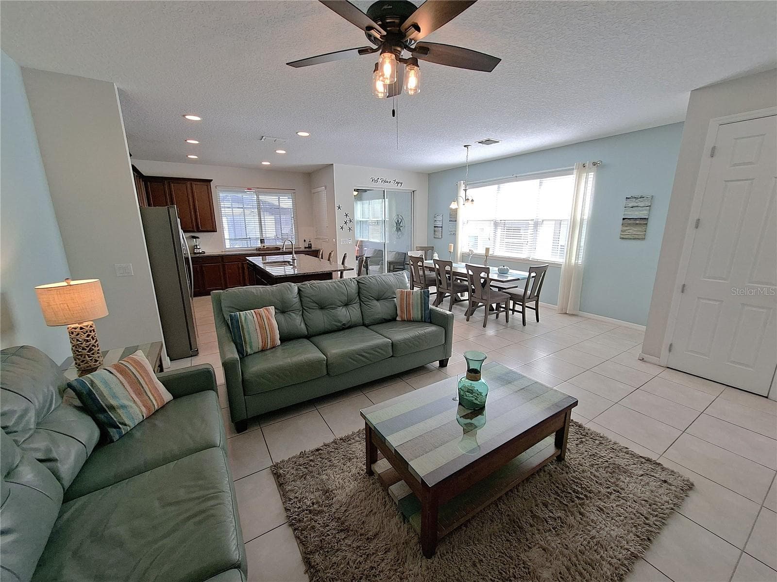 Townhouse at 1586 CAREY PALM CIR, KISSIMMEE, photo 4 of 39