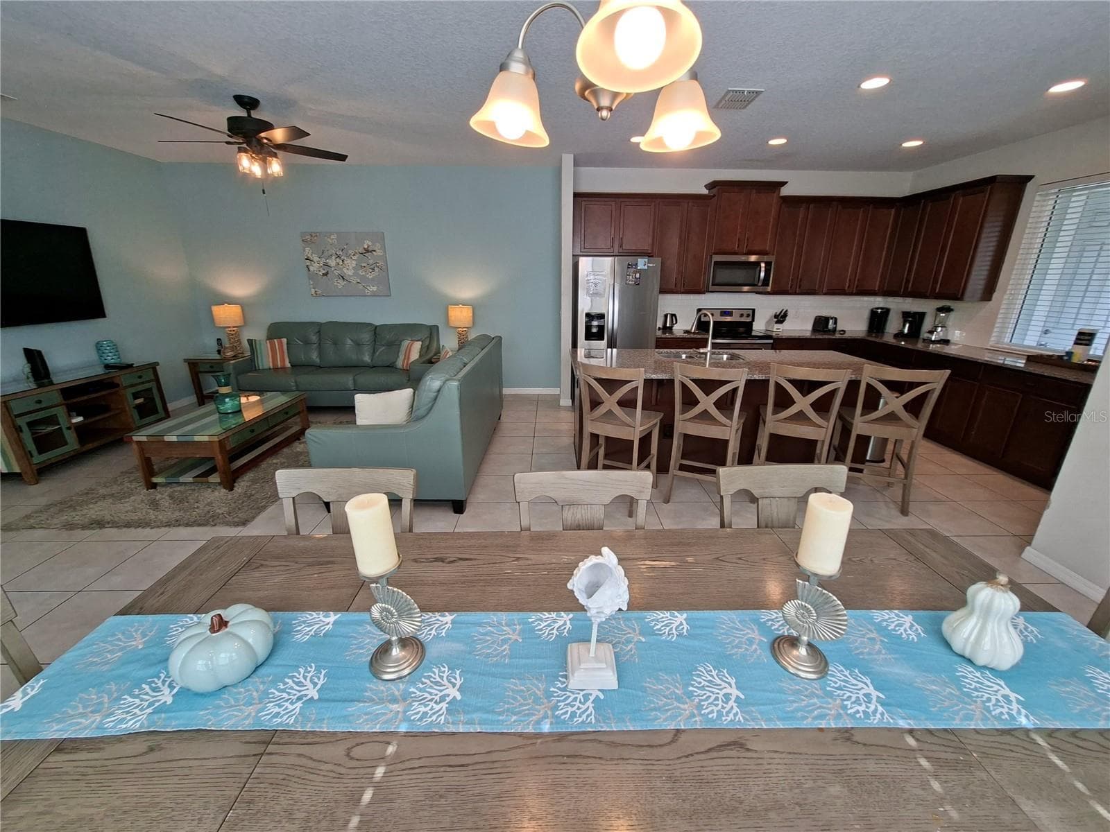 Townhouse at 1586 CAREY PALM CIR, KISSIMMEE, photo 5 of 39