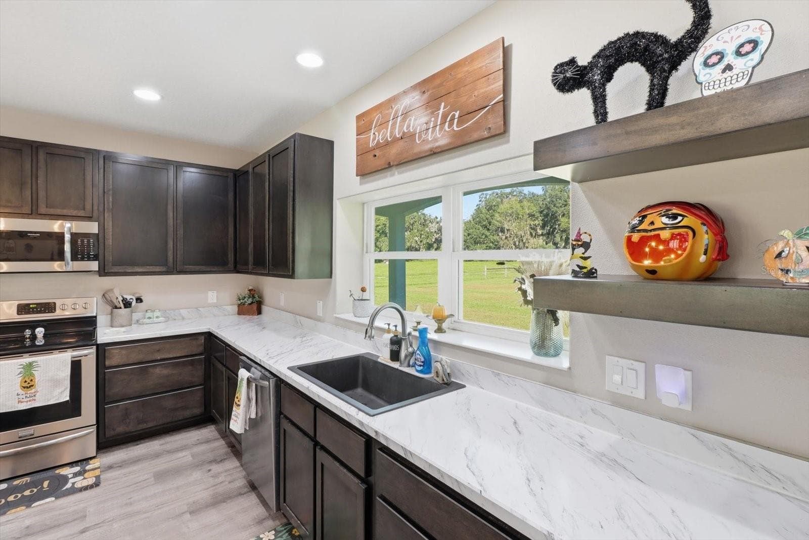 Single Family Residence at 6420 CR 569, CENTER HILL, photo 16 of 51