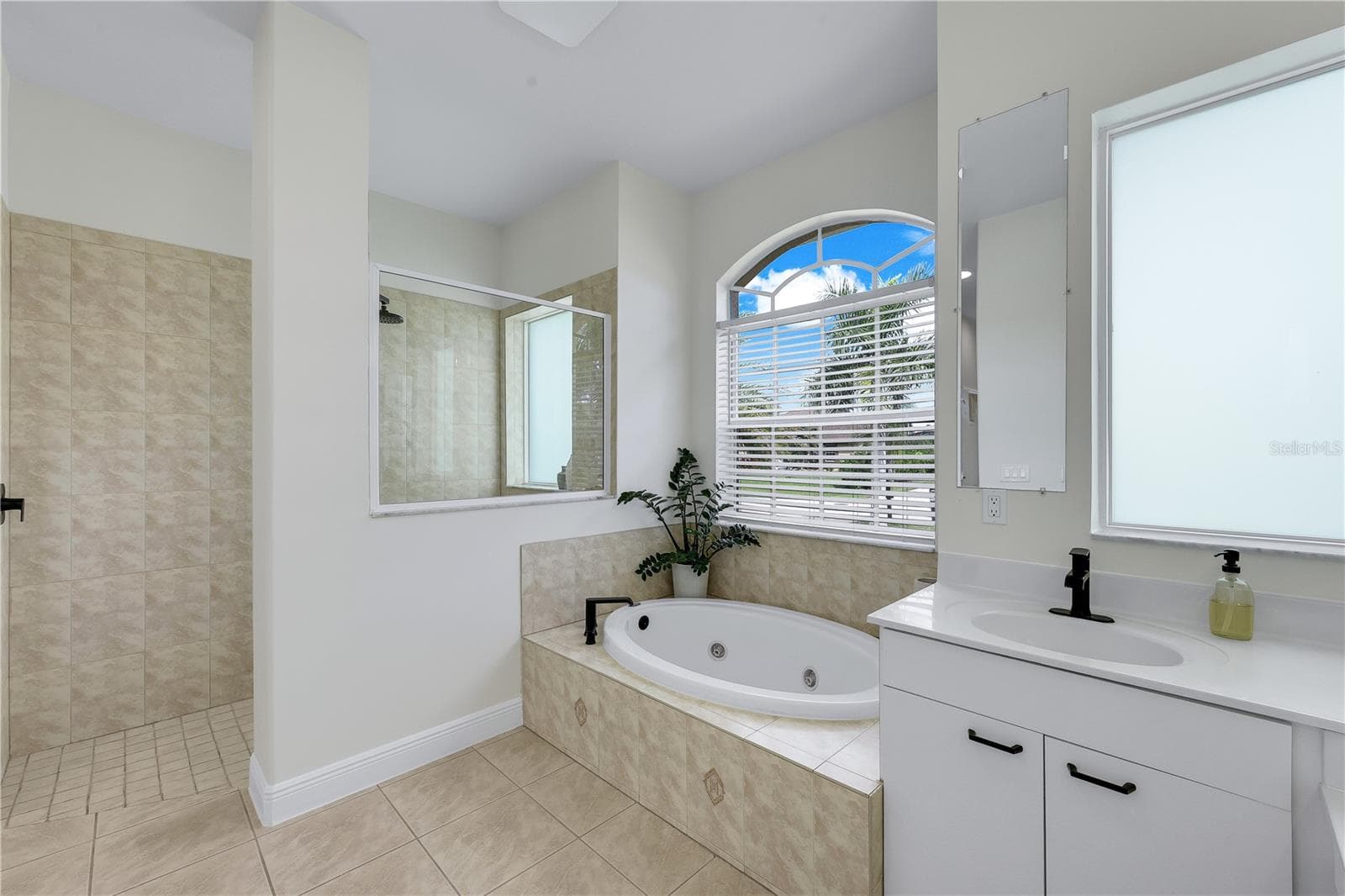 Single Family Residence at 3106 SW 26TH CT, CAPE CORAL, photo 30 of 49