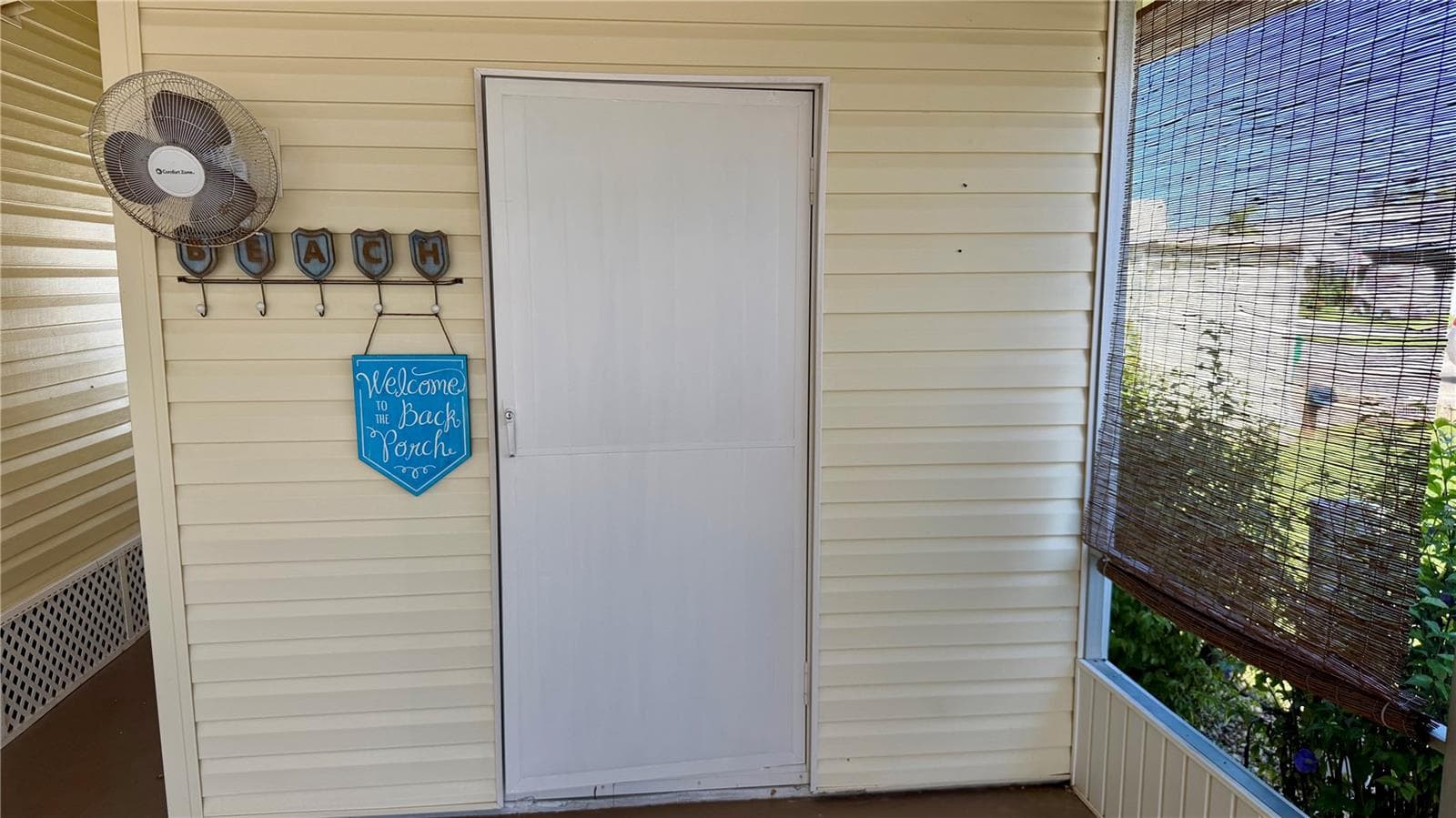Manufactured Home at 362 TAMPICO DR, PALMETTO, photo 7 of 34