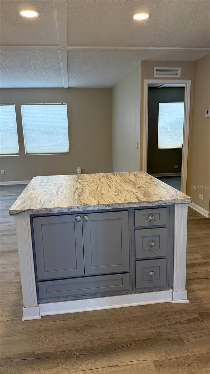 Manufactured Home at 362 TAMPICO DR, PALMETTO, photo 9 of 34