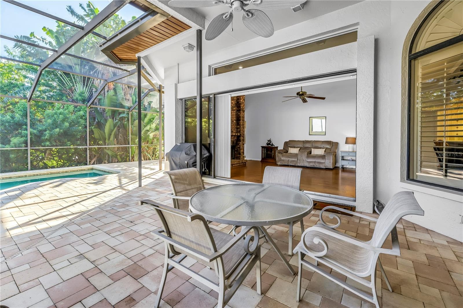 Single Family Residence at 1186 GASPARILLA DR NE, ST PETERSBURG, photo 27 of 65