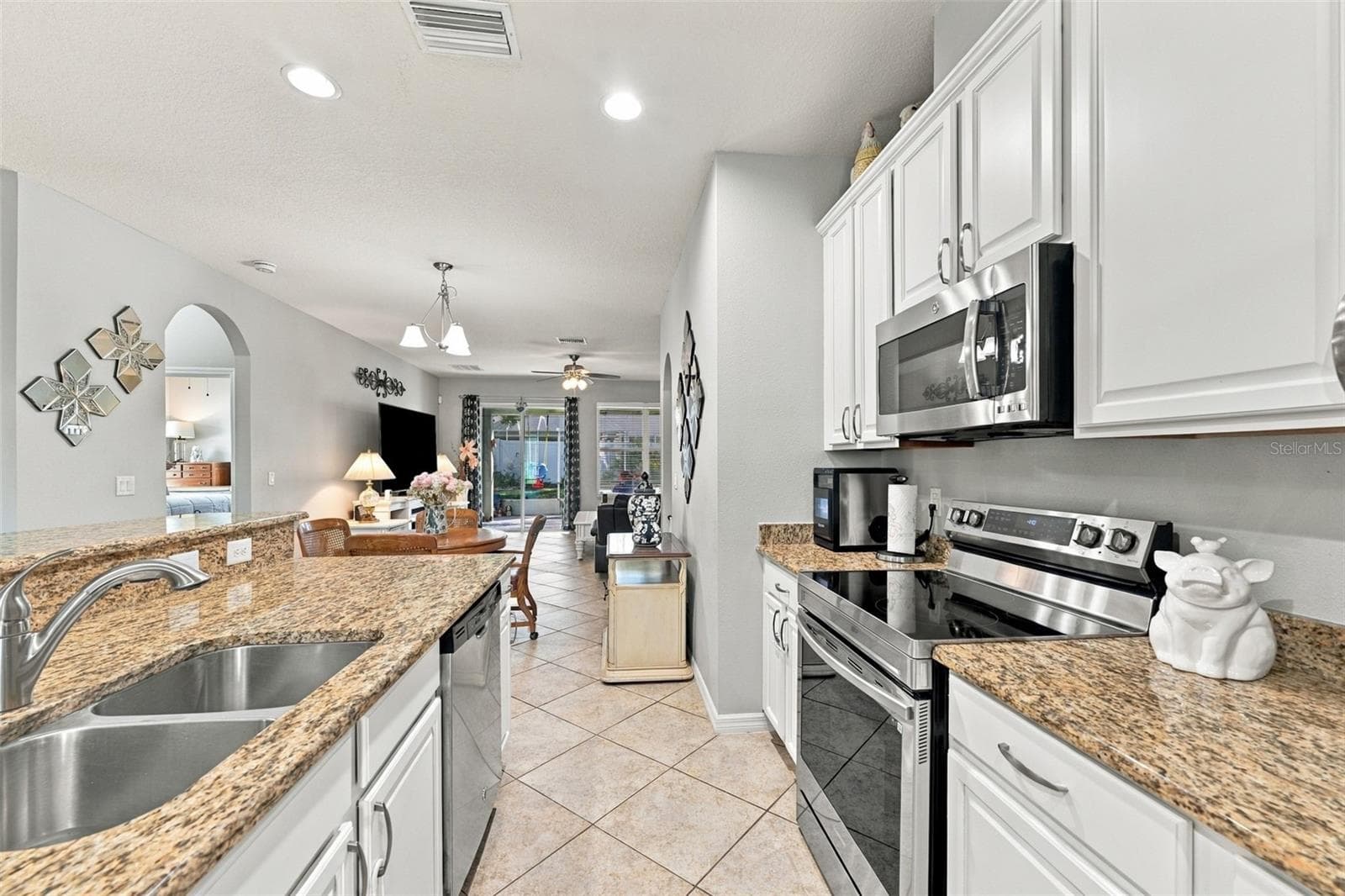 Single Family Residence at 3404 REGNER DR, PLANT CITY, photo 3 of 53