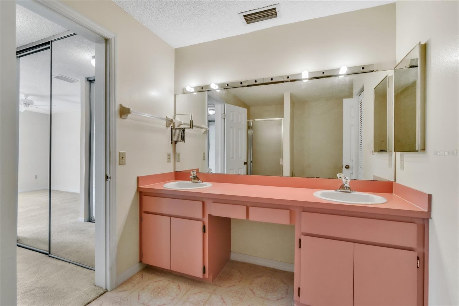 Condominium at 616 FAIRMONT AVE #D, SAFETY HARBOR, photo 19 of 36