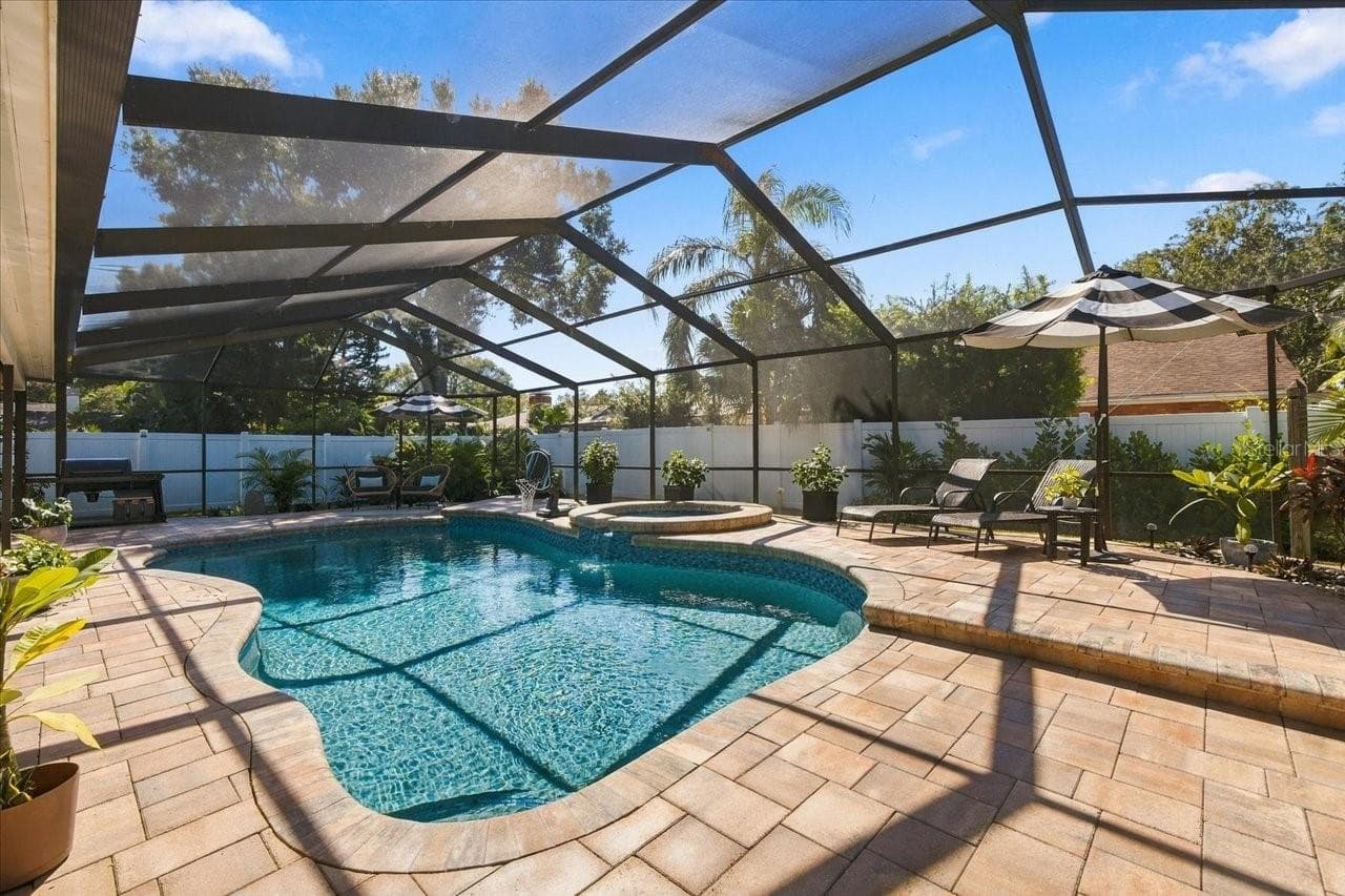 Single Family Residence at 13810 LAKE VILLAGE PL, TAMPA, photo 40 of 45