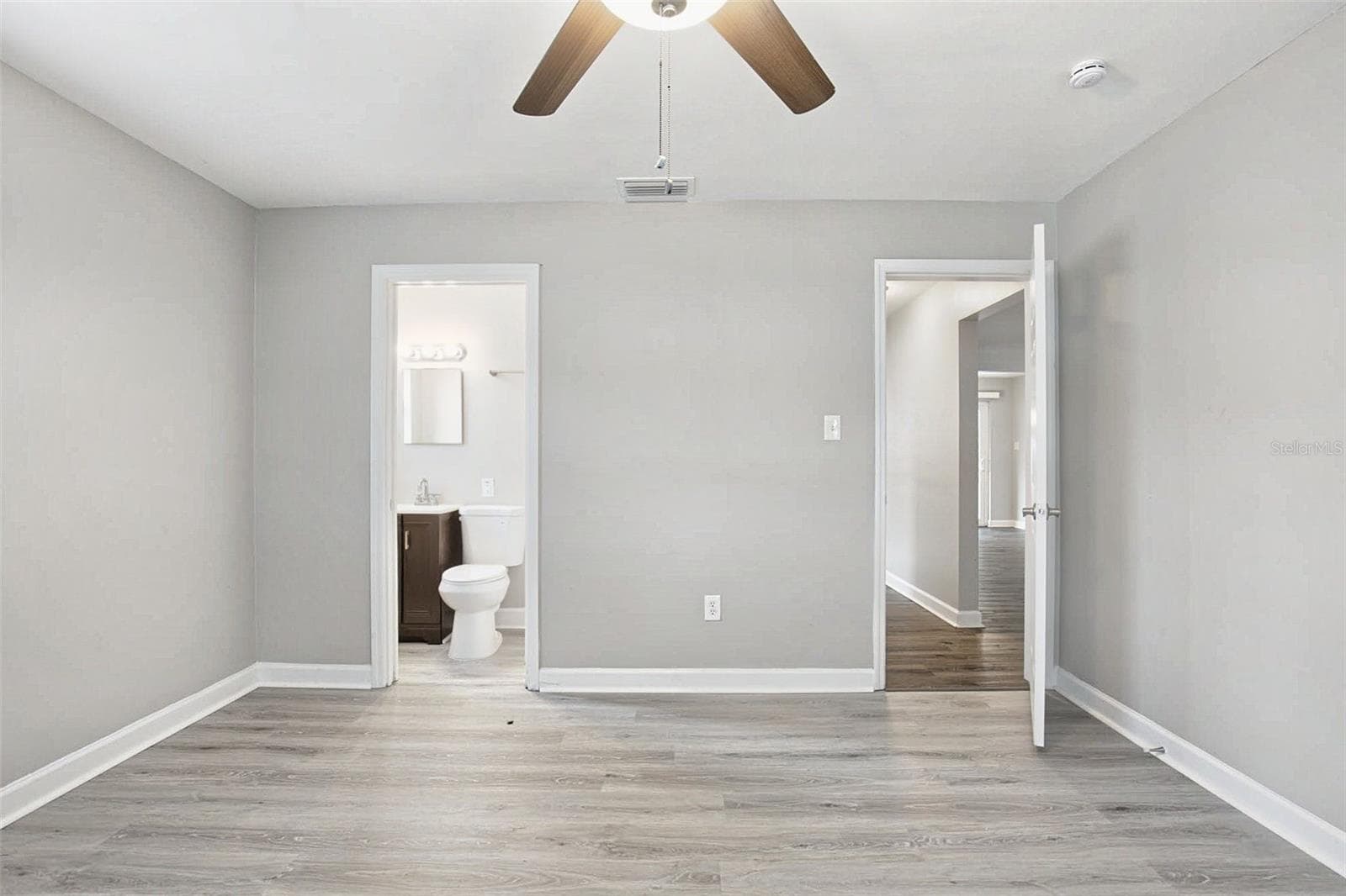 Single Family Residence at 1838 GREENHILL DR, CLEARWATER, photo 18 of 30