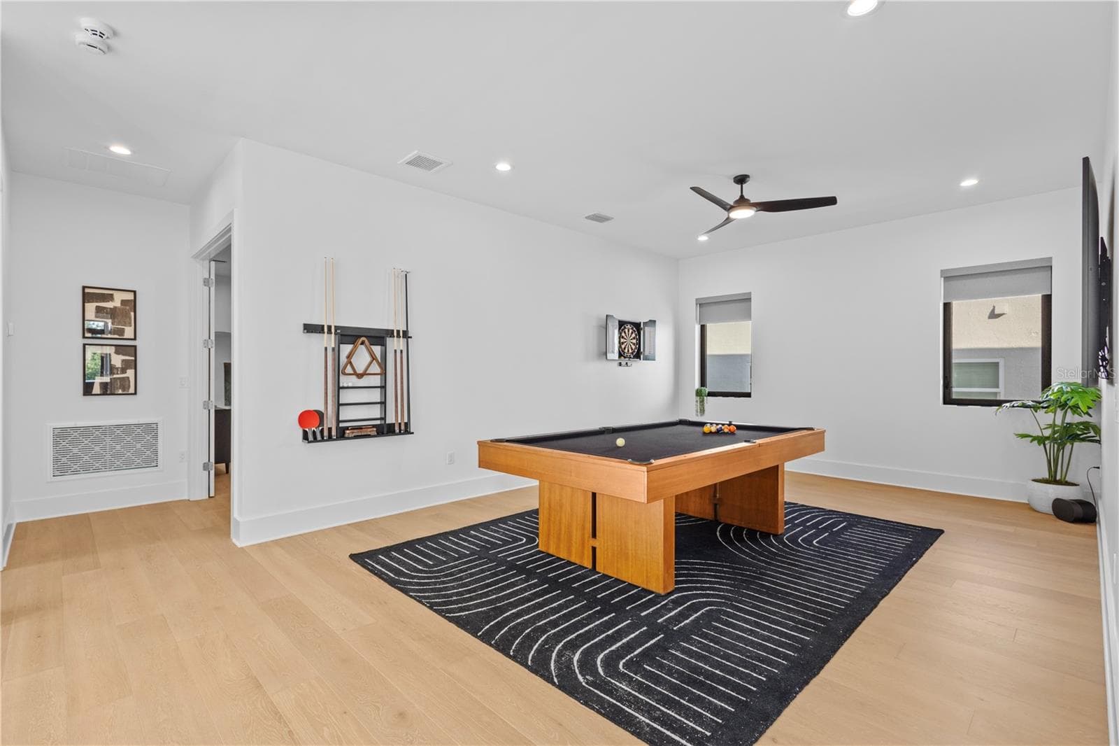 Single Family Residence at 818 W KENTUCKY AVE, TAMPA, photo 13 of 20