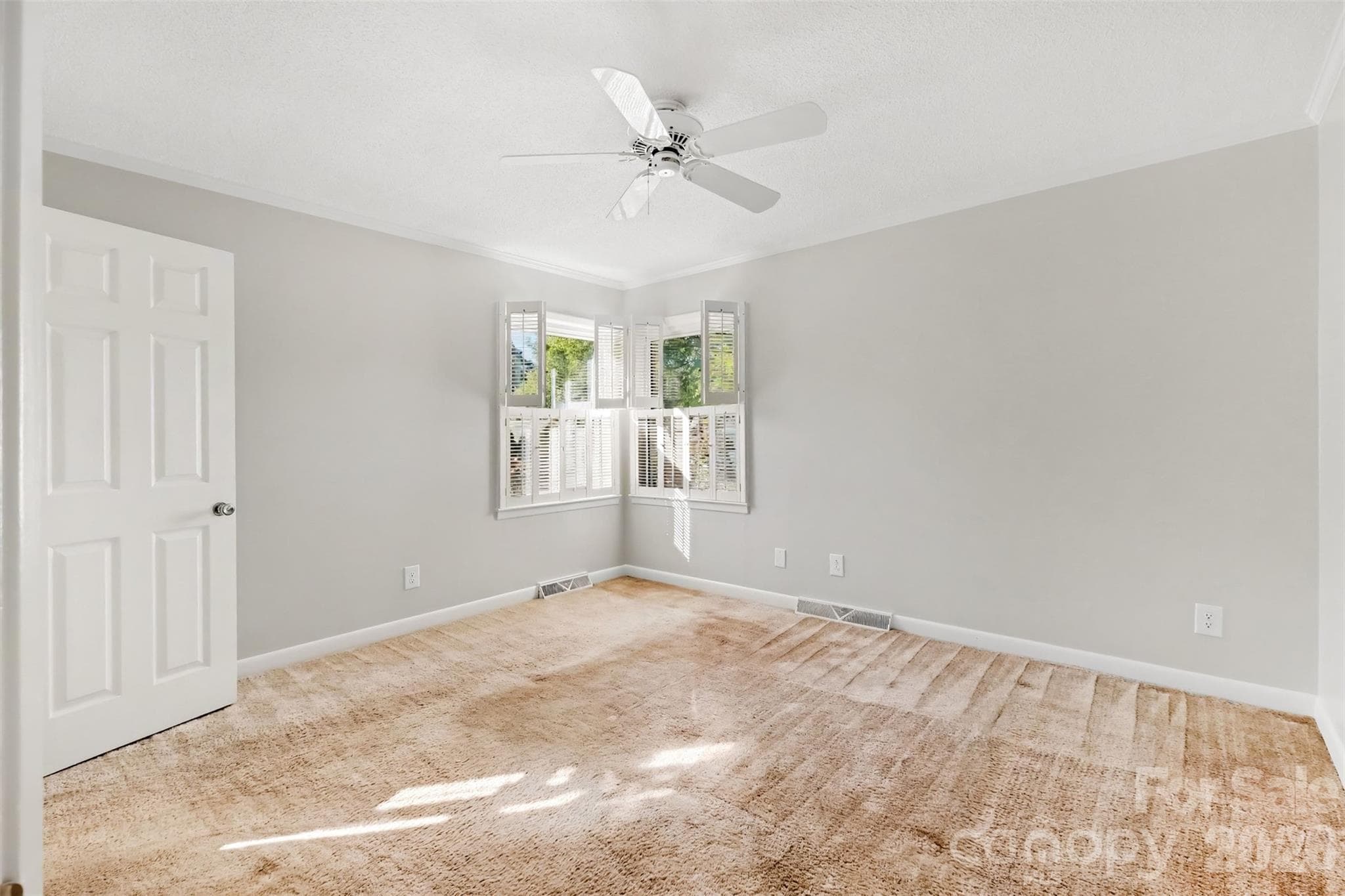 Single Family Residence at 225 Edgewood Drive, Statesville, photo 14 of 31