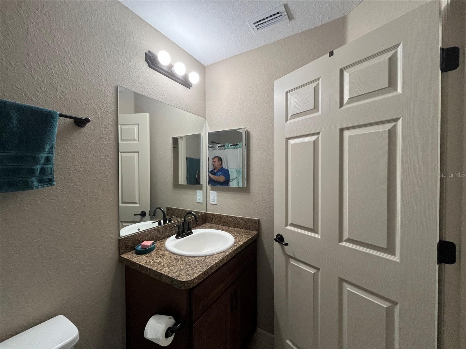 Guest Bathroom - 115 MALAUKA RADL, OCKLAWAHA
