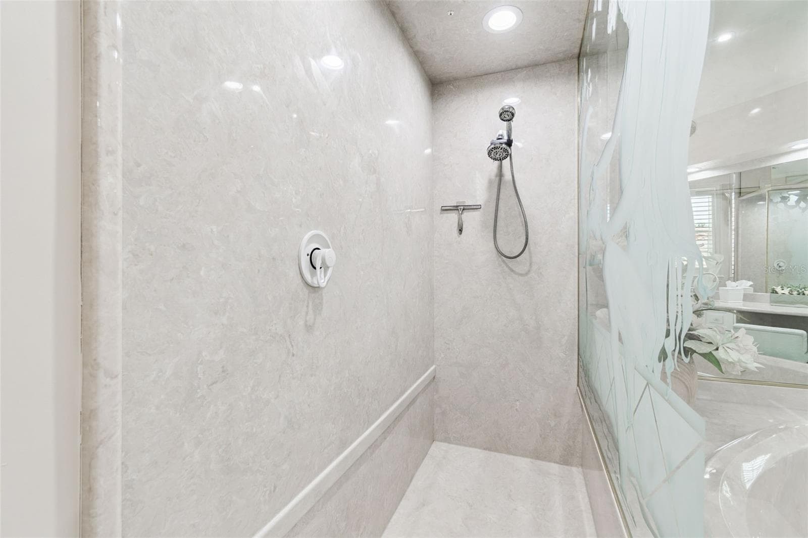 Second Bathroom - 4707 SKIMMER WAY S, ST PETERSBURG