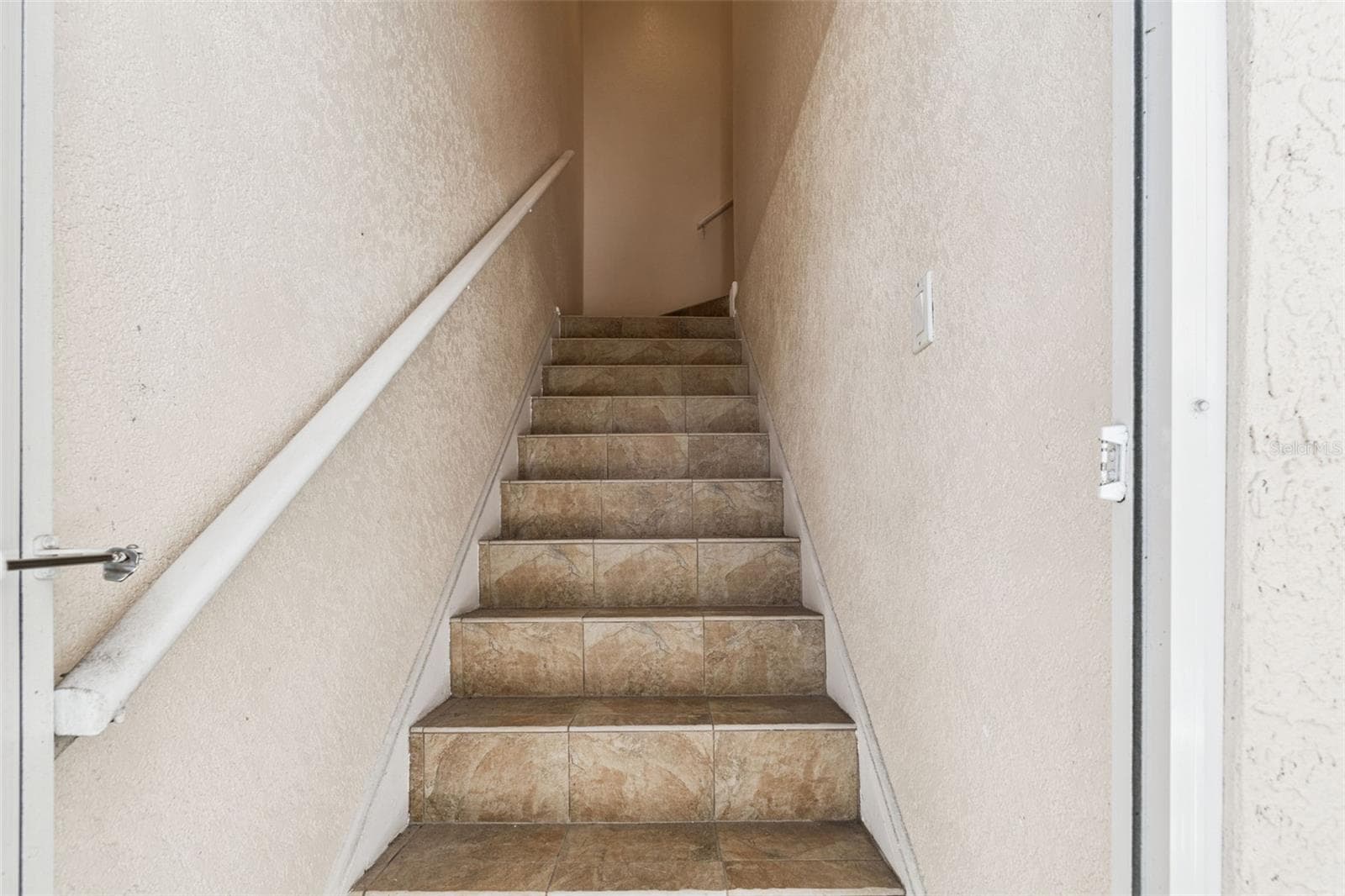 Mother in Law Suite - 4707 SKIMMER WAY S, ST PETERSBURG