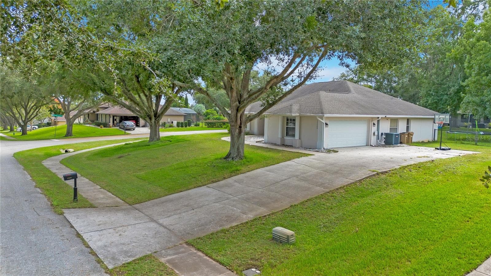 Single Family Residence at 11648 GRAND BAY BLVD, CLERMONT, photo 3 of 50