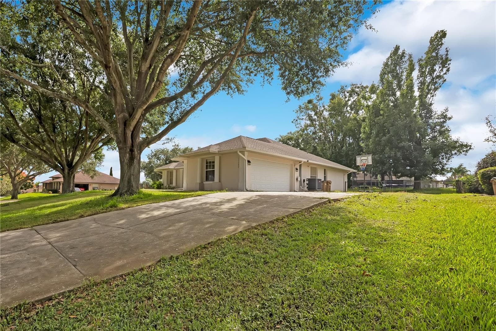 Single Family Residence at 11648 GRAND BAY BLVD, CLERMONT, photo 32 of 50
