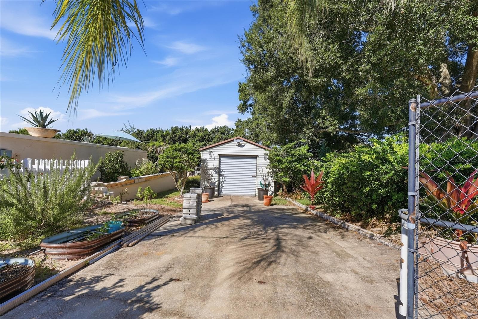 Storage shed - 13205 MARIA AVE, CLERMONT