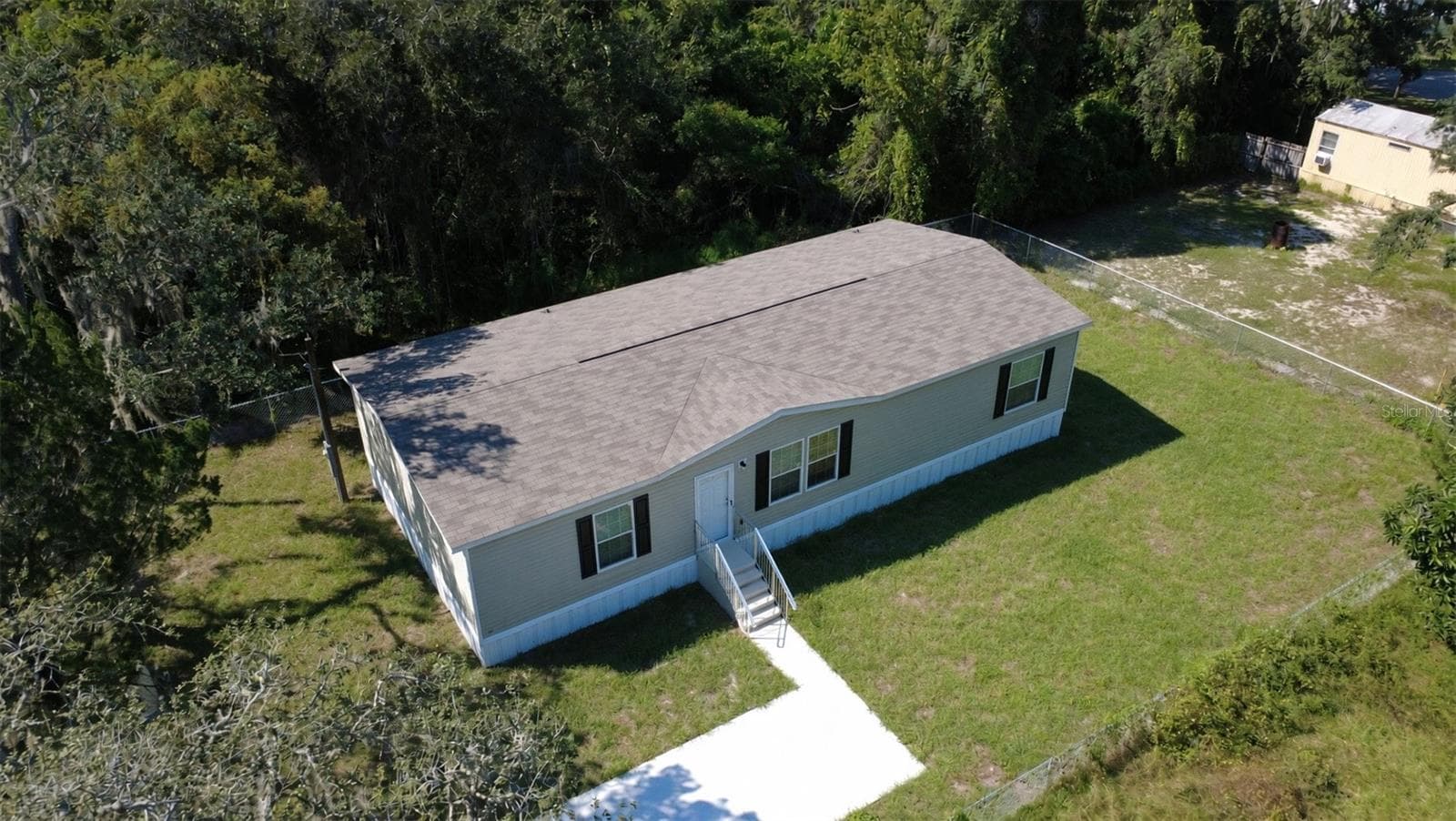 Manufactured Home at 12015 WESTBAY AVE, NEW PORT RICHEY, photo 2 of 31