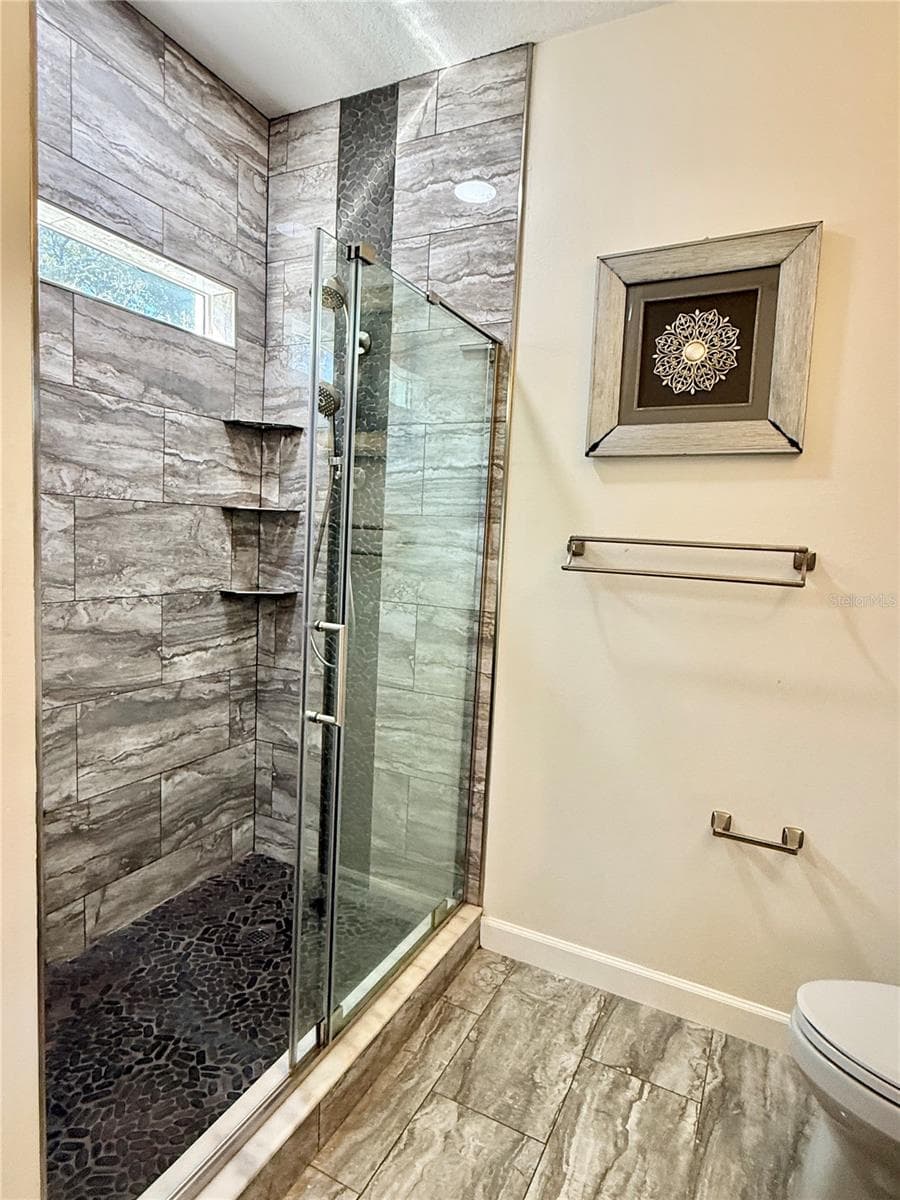 Primary Shower - 10565 SW 38TH AVE, OCALA