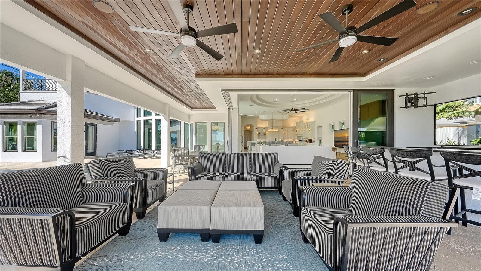 Single Family Residence at 8569 MIDNIGHT PASS RD, SARASOTA, photo 21 of 60