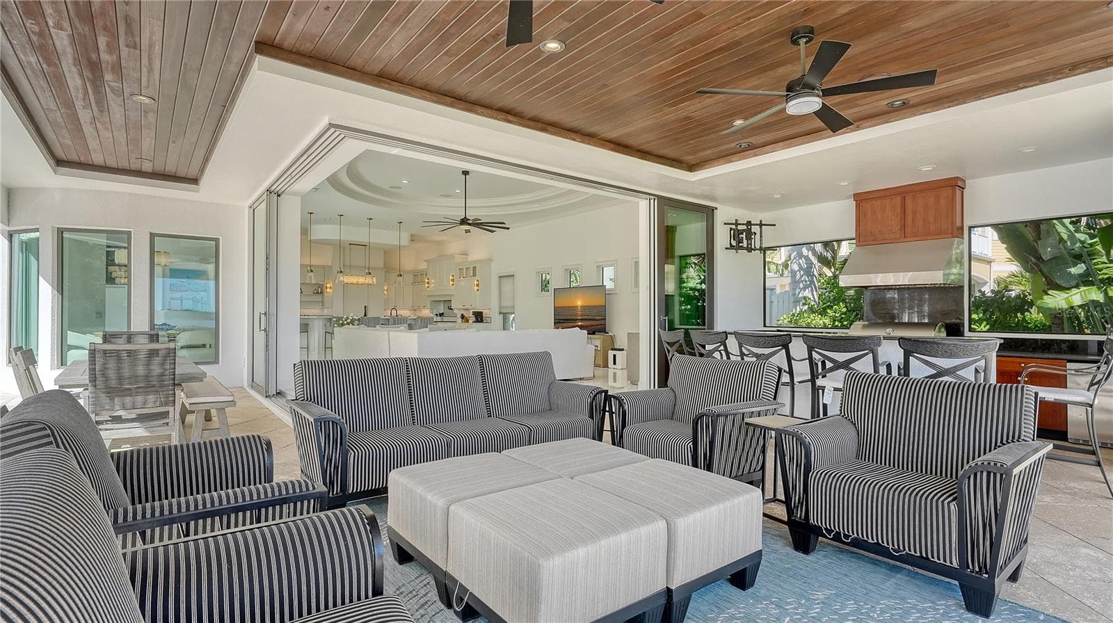 Single Family Residence at 8569 MIDNIGHT PASS RD, SARASOTA, photo 22 of 60