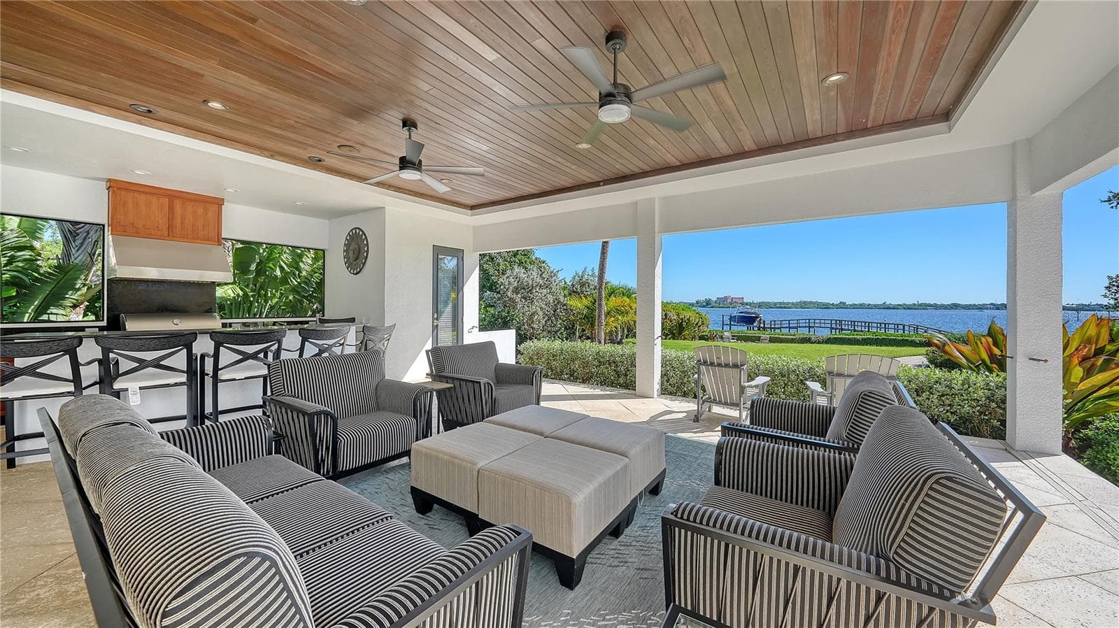 Single Family Residence at 8569 MIDNIGHT PASS RD, SARASOTA, photo 24 of 60