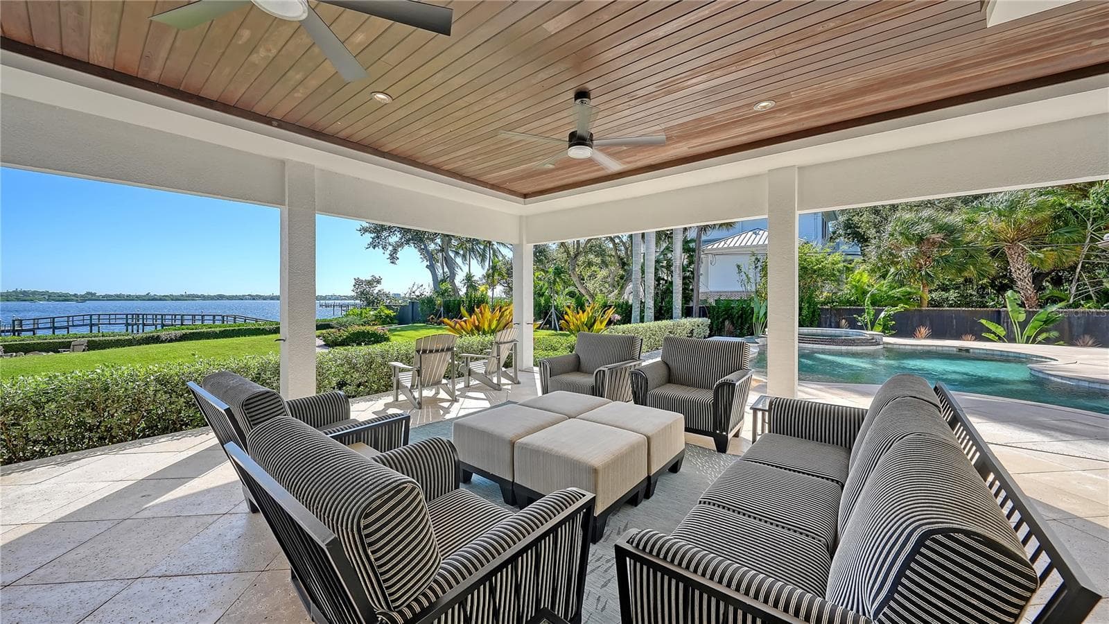 Single Family Residence at 8569 MIDNIGHT PASS RD, SARASOTA, photo 25 of 60