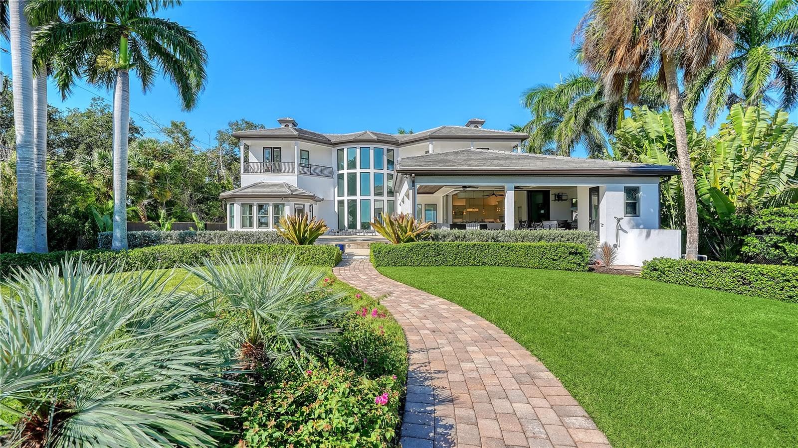 Single Family Residence at 8569 MIDNIGHT PASS RD, SARASOTA, photo 54 of 60