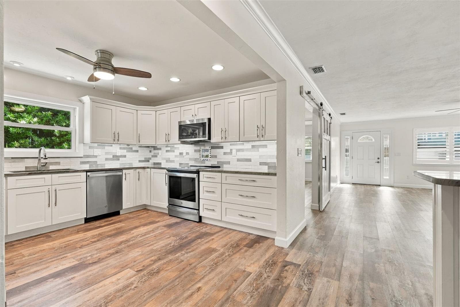 Single Family Residence at 110 SURF ST, NEW SMYRNA BEACH, photo 7 of 29