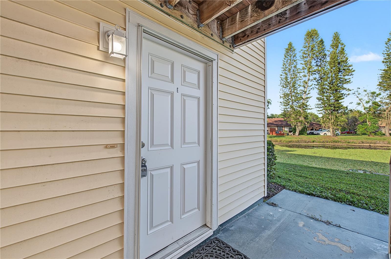 Condominium at 127 CAMPHOR DR #E, OLDSMAR, photo 4 of 45