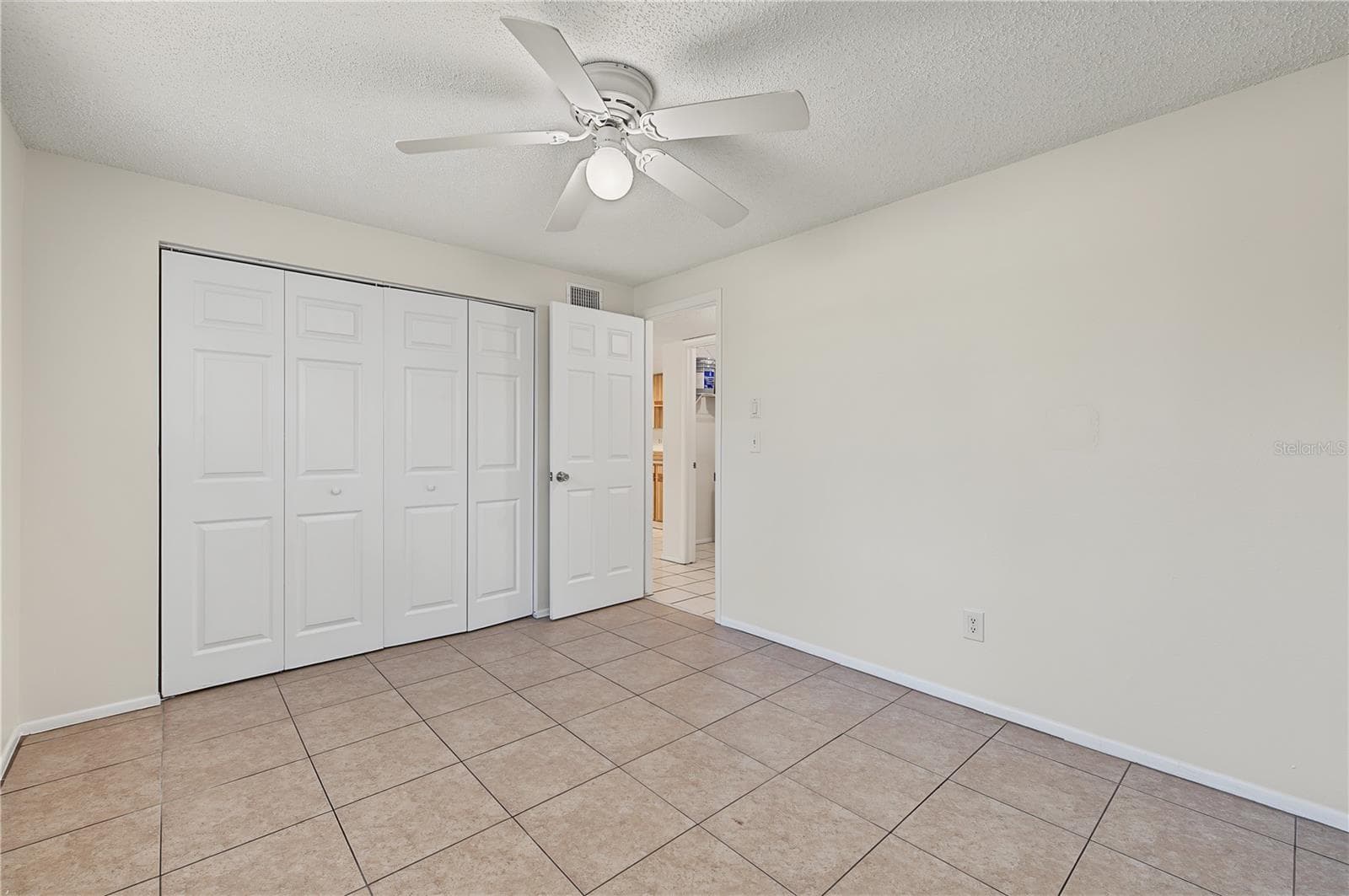 Condominium at 127 CAMPHOR DR #E, OLDSMAR, photo 23 of 45