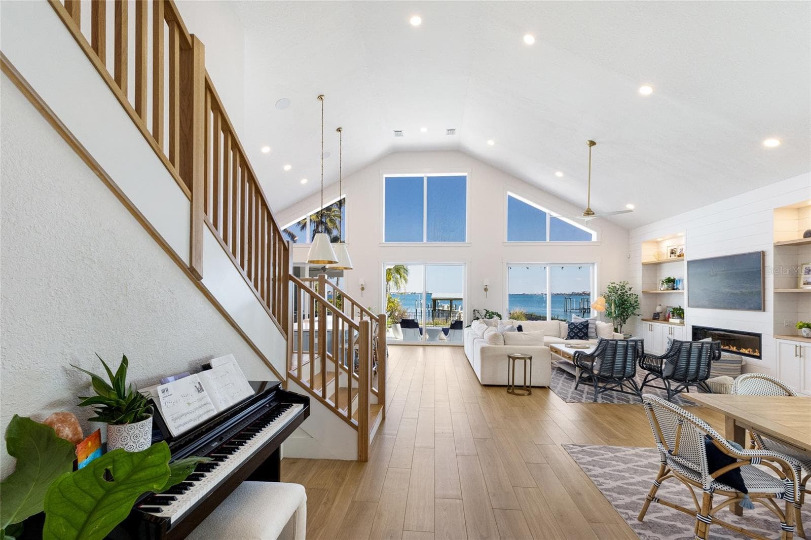 Great Room with amazing river views! - 1519 RIVERVIEW LN, BRADENTON