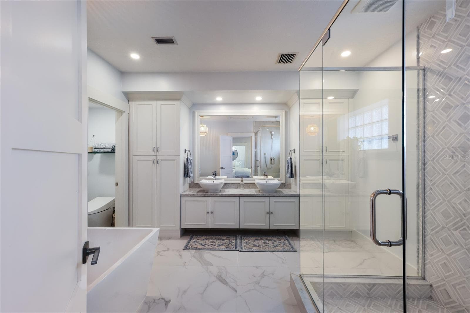 Primary Bathroom - 1519 RIVERVIEW LN, BRADENTON
