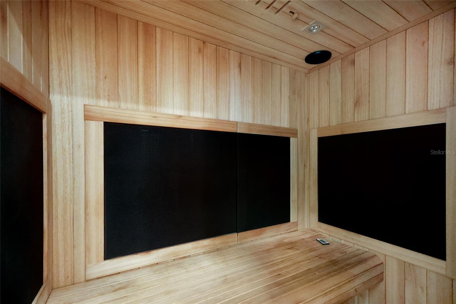 Infrared Sauna - 1519 RIVERVIEW LN, BRADENTON