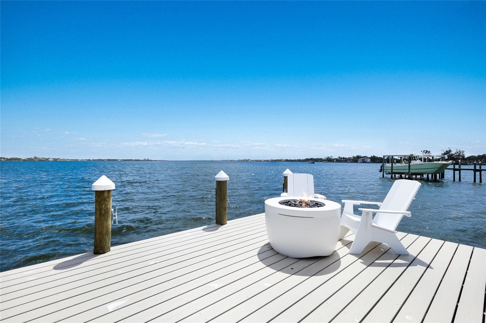 Dock firepit - 1519 RIVERVIEW LN, BRADENTON